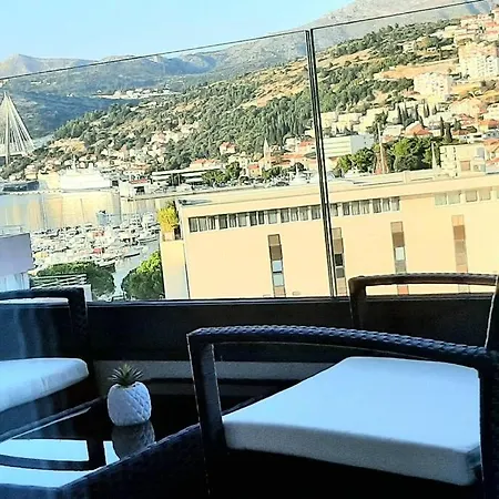 Gorgeous Sea View With Free Parking Appartement