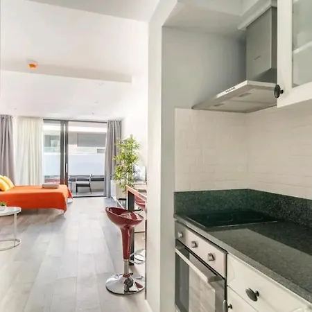 Gorgeous Sea View With Free Parking Appartement