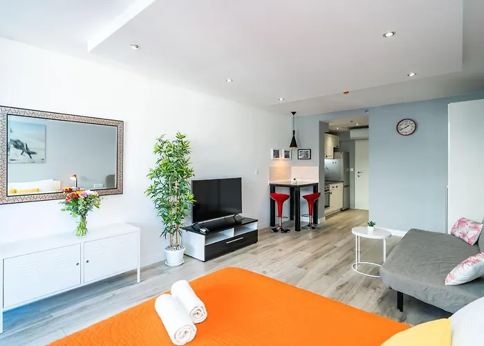 Gorgeous Sea View With Free Parking Apartament Dubrownik