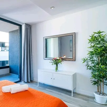 Gorgeous Sea View With Free Parking *