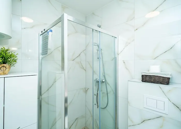 Gorgeous Sea View With Free Parking