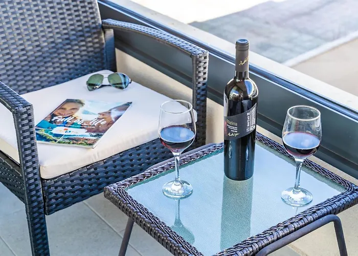 Gorgeous Sea View With Free Parking דירה *