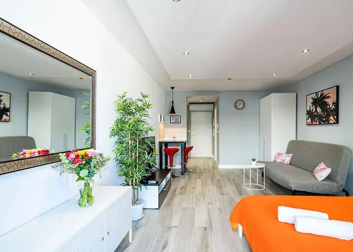 Gorgeous Sea View With Free Parking