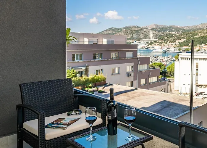 Gorgeous Sea View With Free Parking * דוברובניק