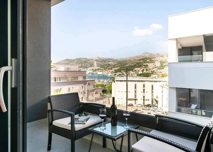 Gorgeous Sea View With Free Parking דוברובניק