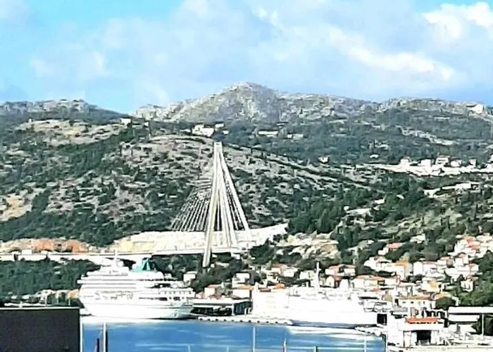 Gorgeous Sea View With Free Parking דוברובניק