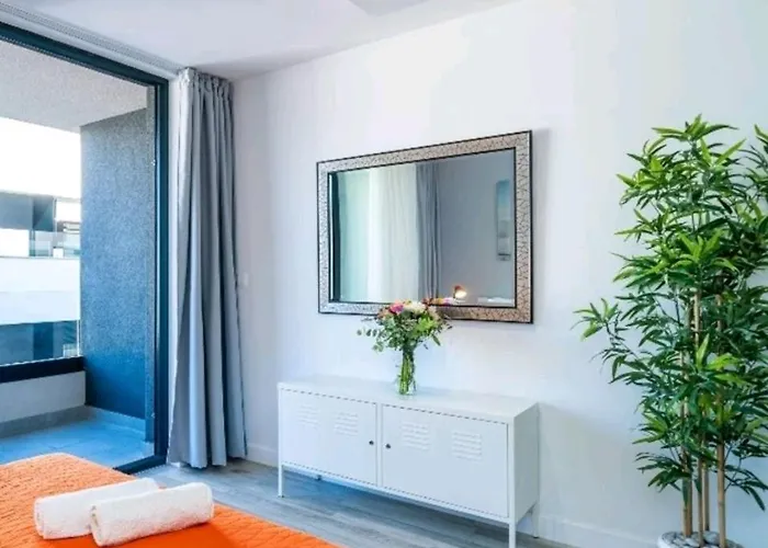 Gorgeous Sea View With Free Parking *