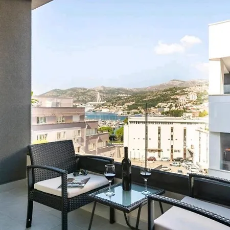 Gorgeous Sea View With Free Parking דוברובניק