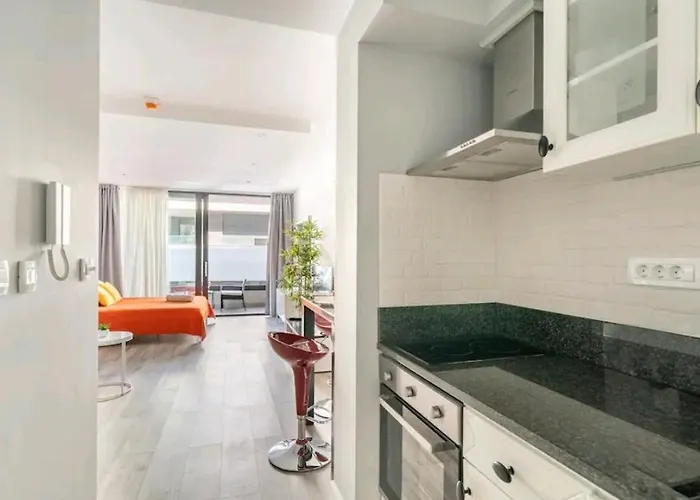 Gorgeous Sea View With Free Parking Appartement